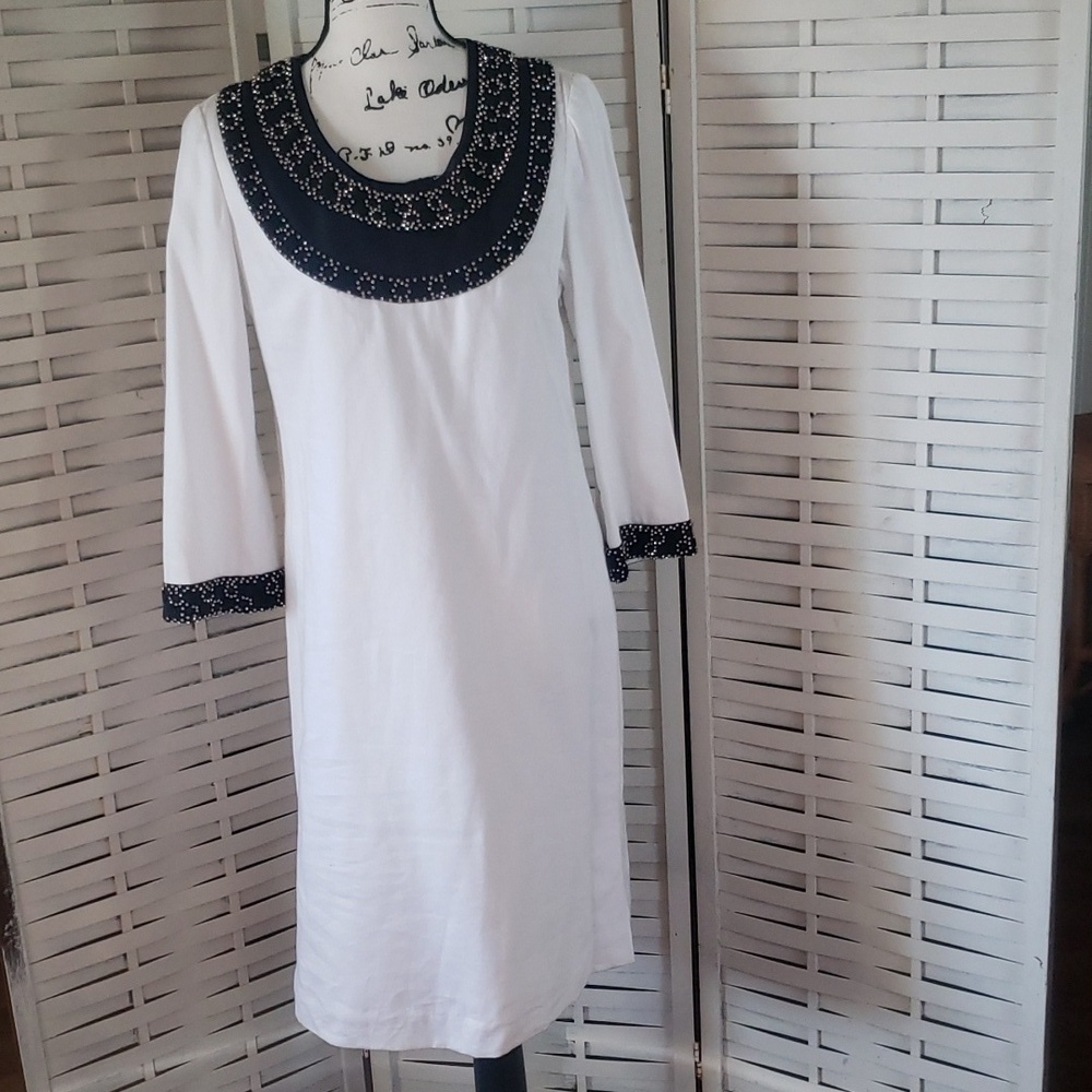 Tory Burch White And Black Beaded Embellish Neck And Cuff Chic Dress Size 6